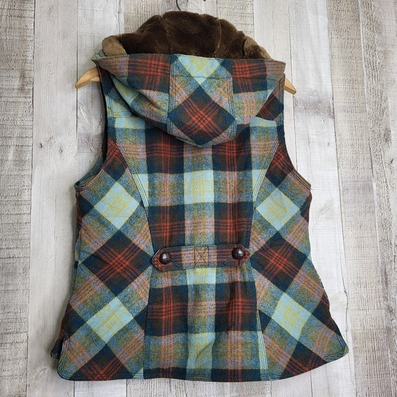 Triple Five Soul Warm Plaid Vest. Size Large. Green, Brown, Red - Picture 7 of 15